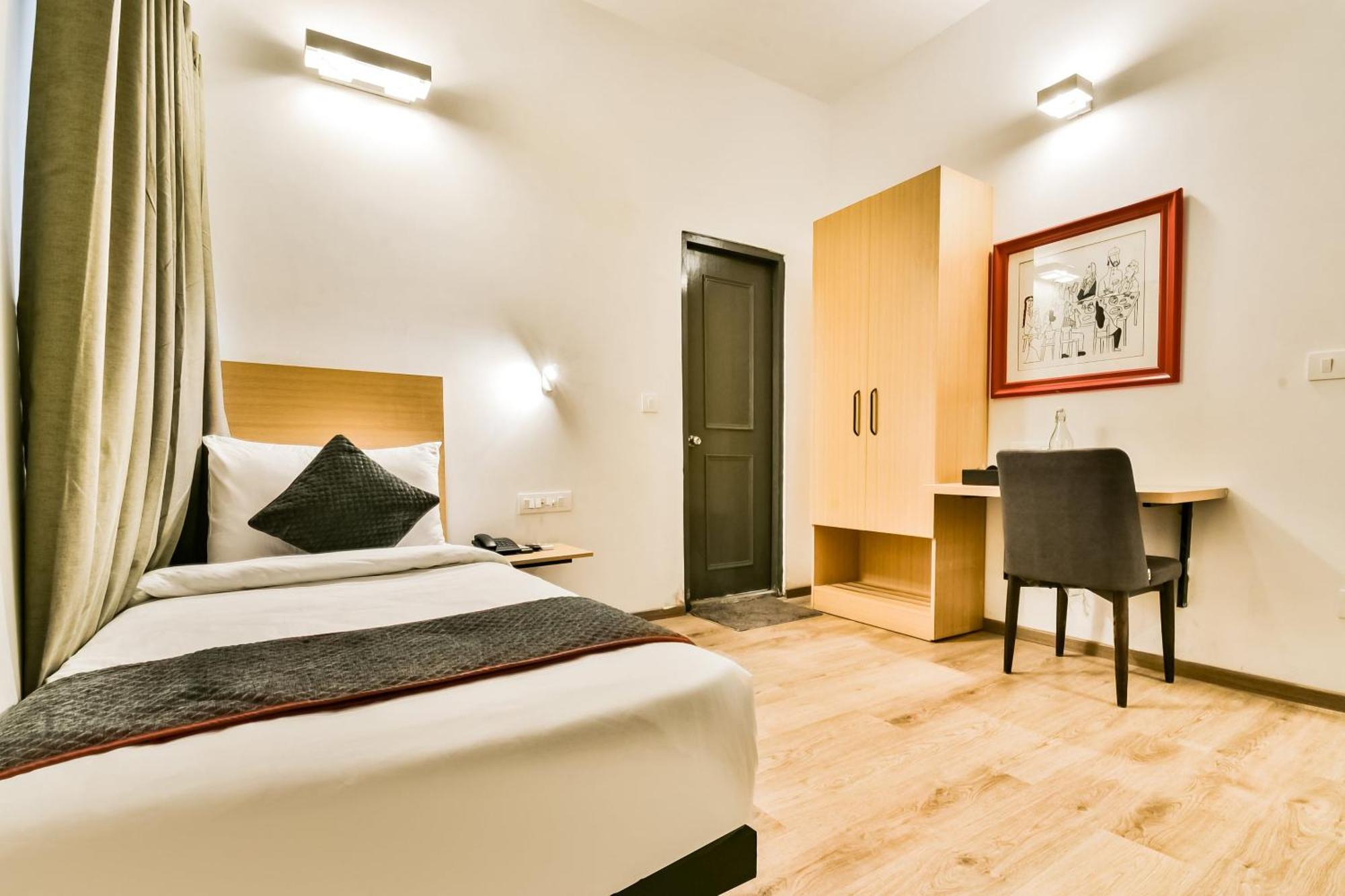 Super Townhouse Menka Hotell Patna  Exteriör bild