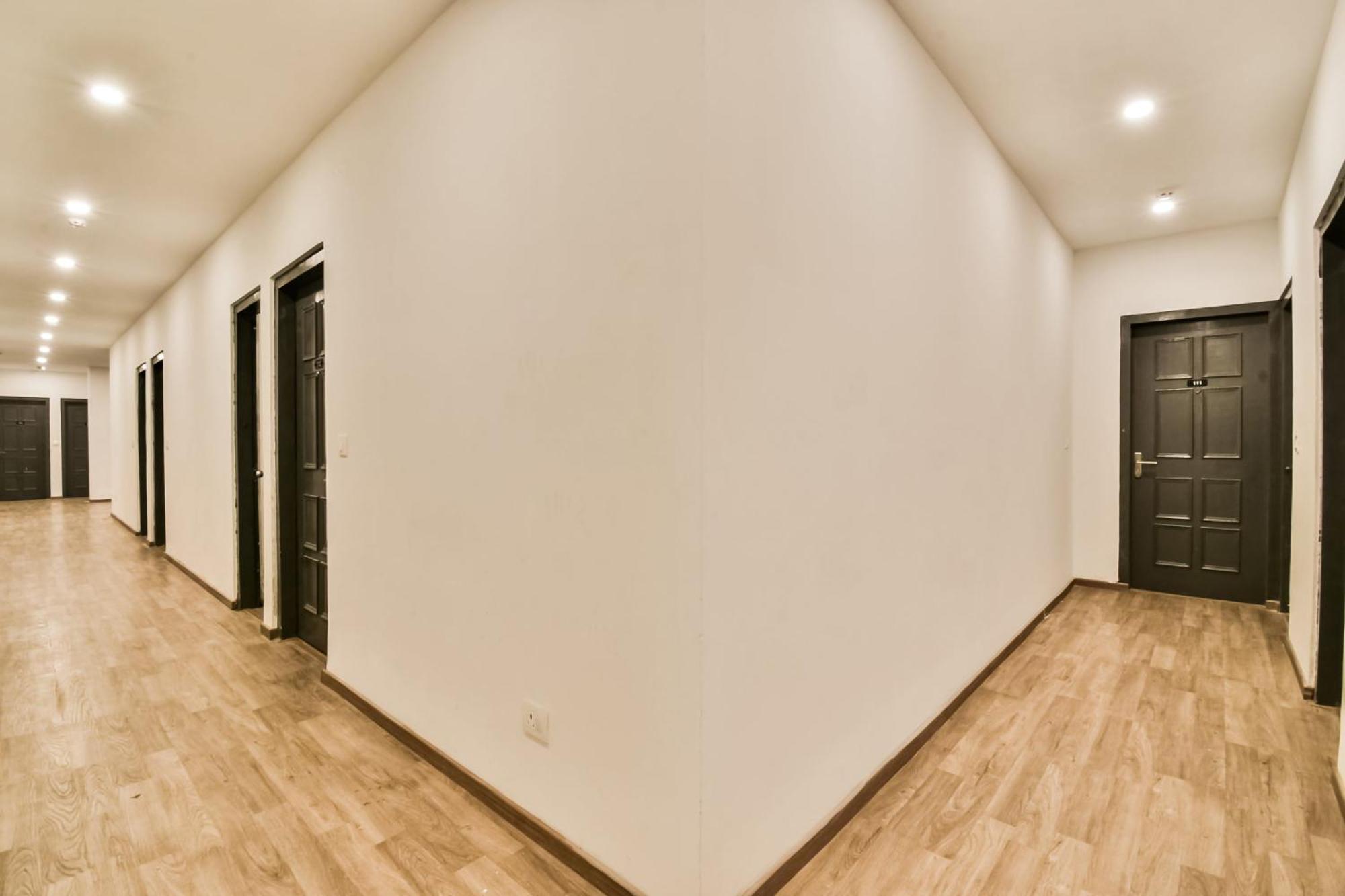 Super Townhouse Menka Hotell Patna  Exteriör bild