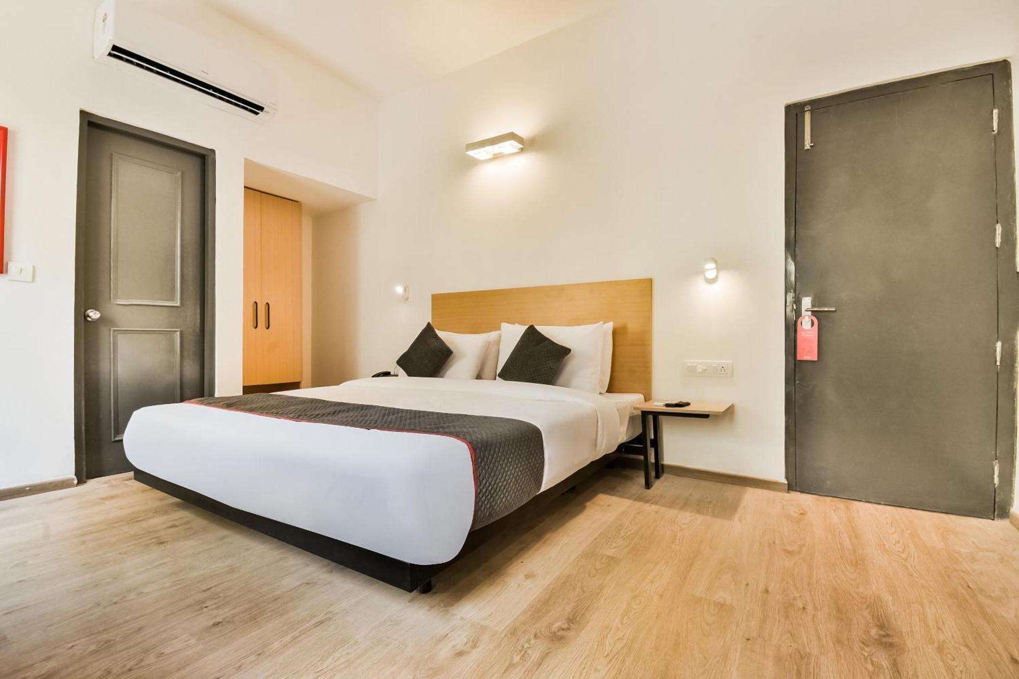 Super Townhouse Menka Hotell Patna  Exteriör bild