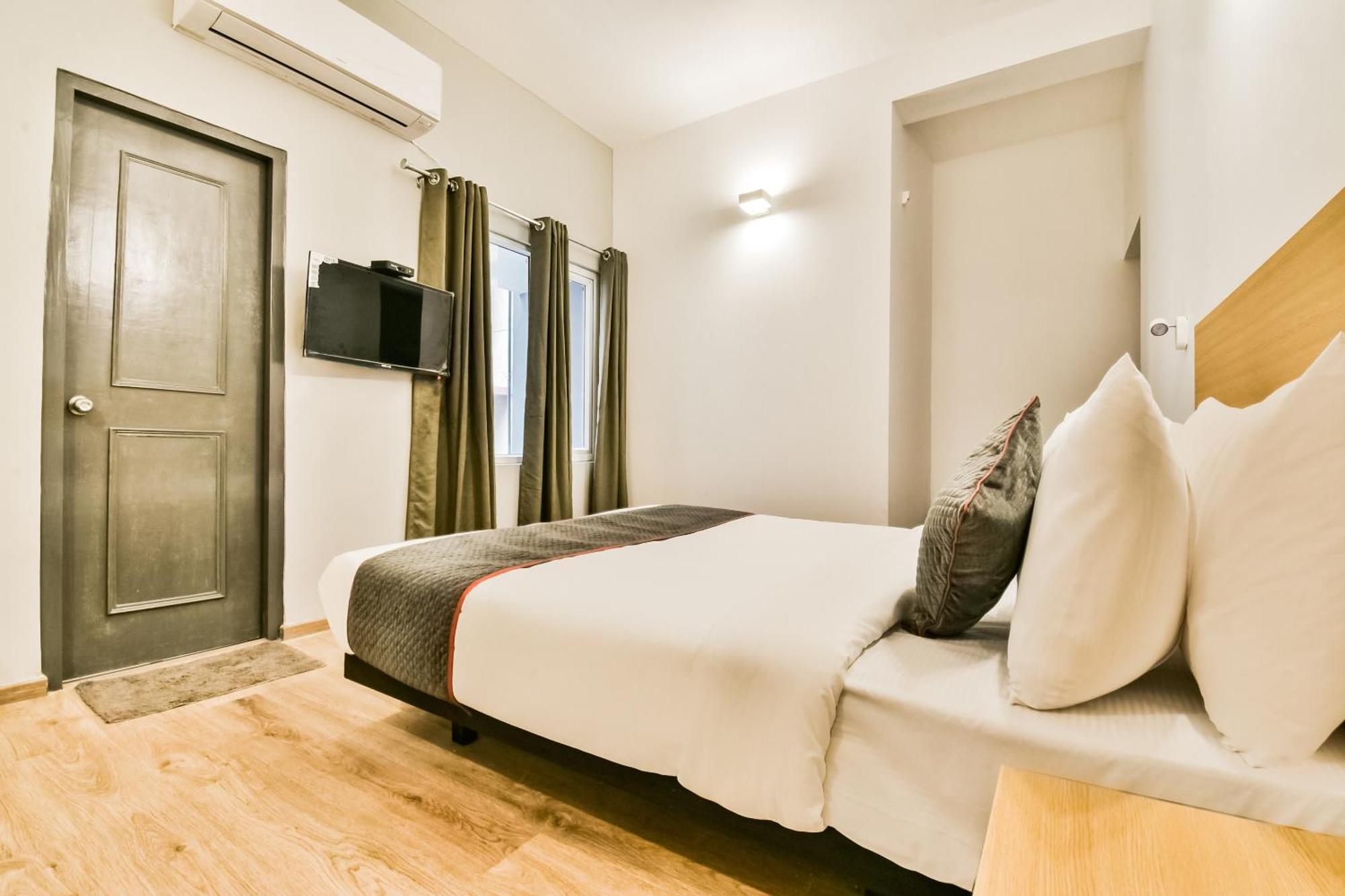 Super Townhouse Menka Hotell Patna  Exteriör bild